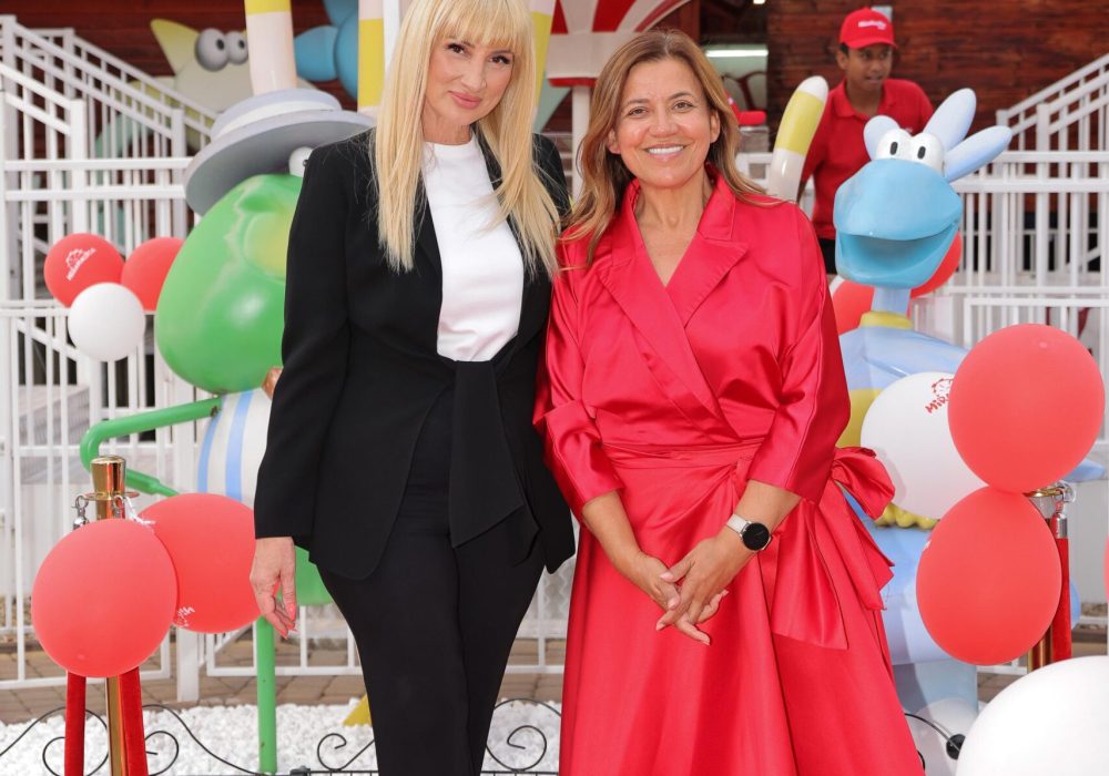Mirela Retegan și Lucia Prăjișteanu la aniversarea Miramagica Park